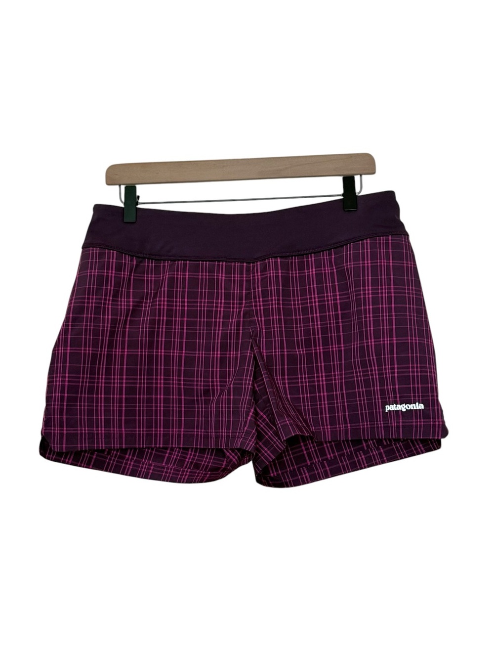 NWT Patagonia Women's Medium 50K Shorts Plaid Lined Purple Running Hiking